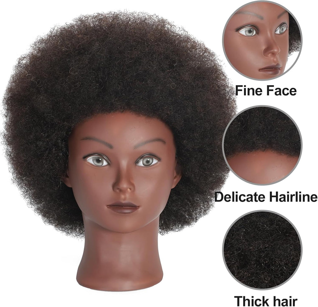 Afro mannequin-hoofd met krullend menselijk haar, cosmetologie, mannequinhoofd voor haarweergave, bril en praktijk