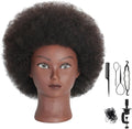 Afro mannequin-hoofd met krullend menselijk haar, cosmetologie, mannequinhoofd voor haarweergave, bril en praktijk