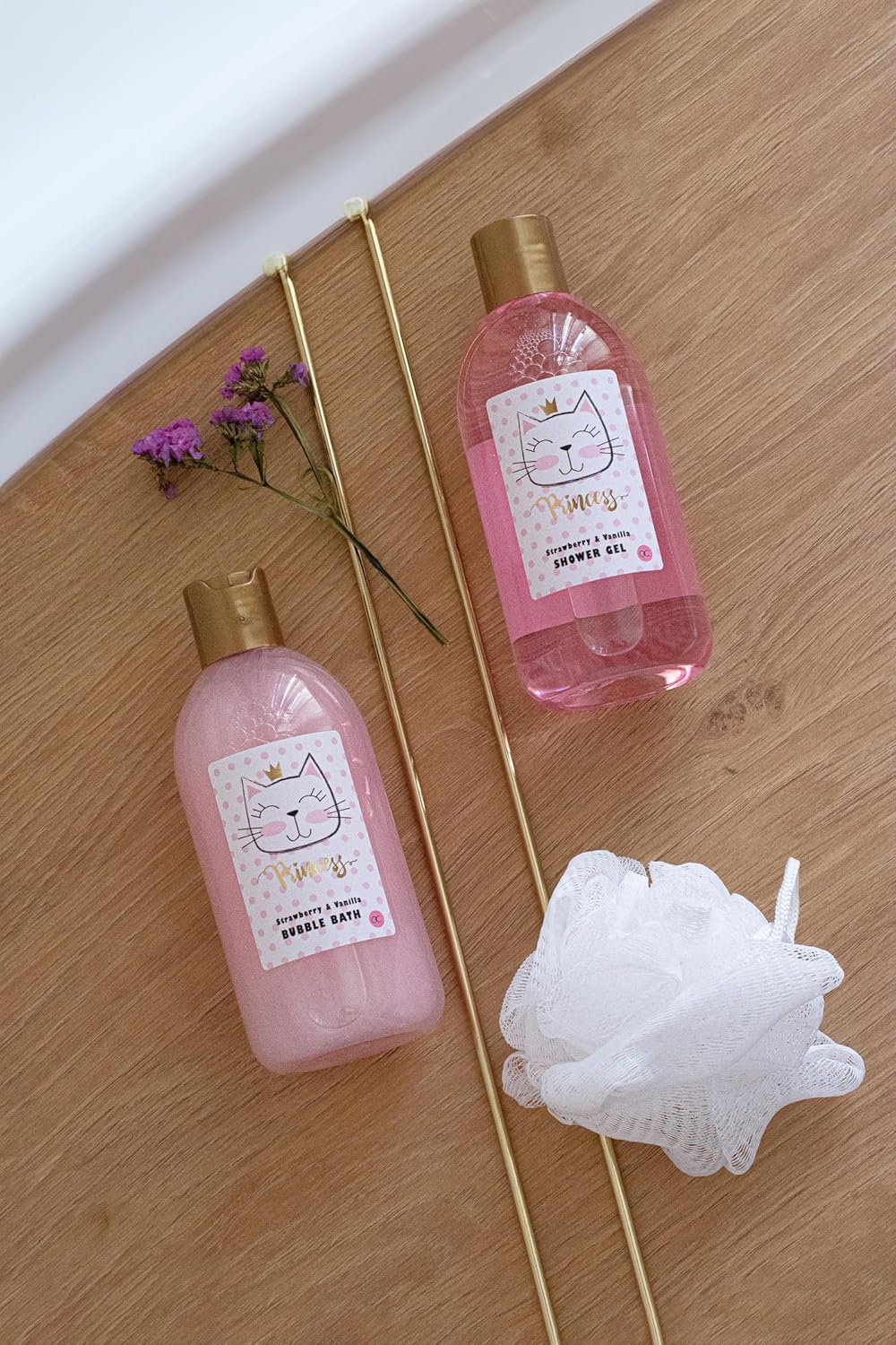 Accentra - Princess Kitty cadeauset voor meisjes en vrouwen - doucheset inclusief schuimbad, scrub, douchegel en meer - Fruitgeur cadeau in een mooie doos